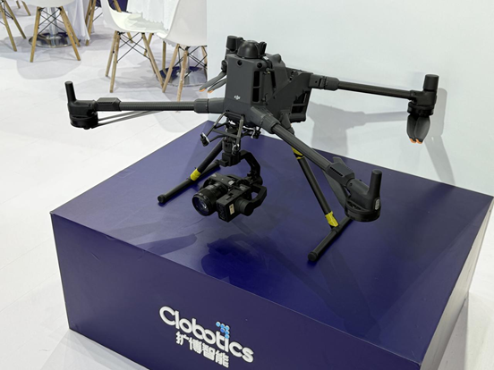 Clobotics IBIS autonomous external blade inspection